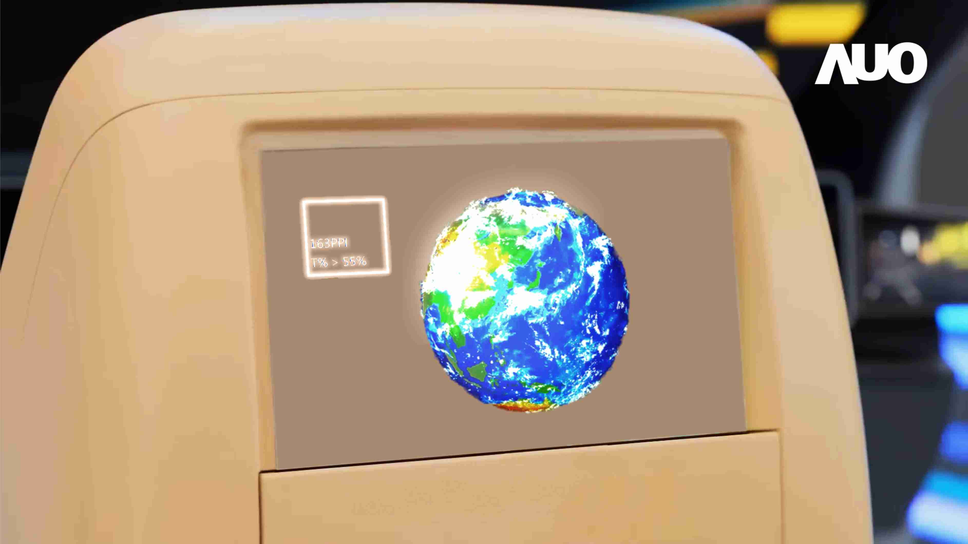 PA直营突破设计与制程挑战，，，推出全球最高分辨率163ppi的13.5吋透明Micro LED面板，，，并积极布局智能车市场，，，以期拓展透明显示应用的可能性